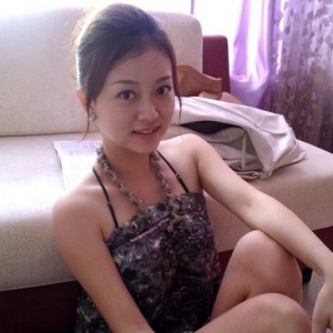 纯小妞